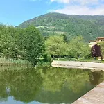 Weg Haus Kmb Seeappartement Am Ossiacher See, Hallenbad, Skiarena Gerlitzen Apartmán