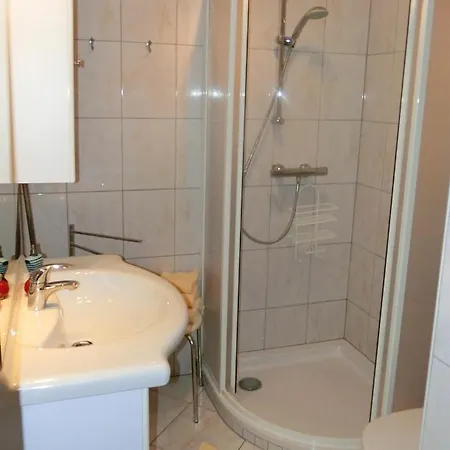 Weg Haus Kmb Seeappartement Am Ossiacher See, Hallenbad, Skiarena Gerlitzen *