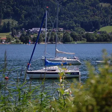 Weg Haus Kmb Seeappartement Am Ossiacher See, Hallenbad, Skiarena Gerlitzen شقة