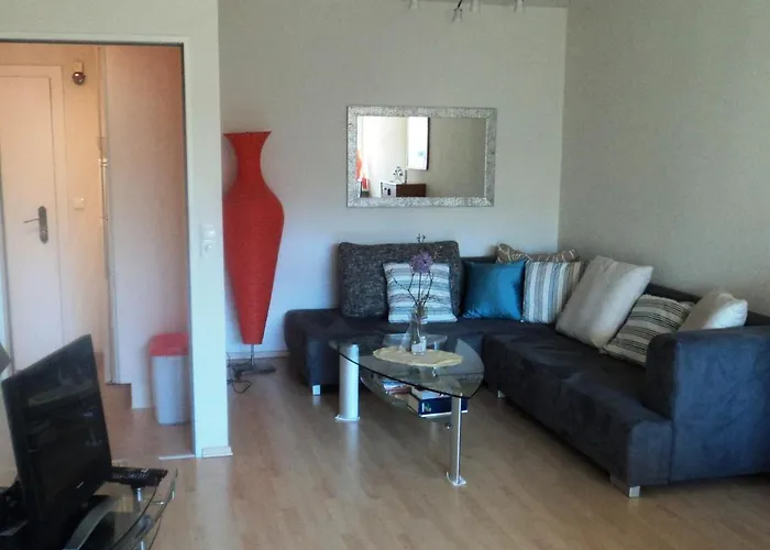 Weg Haus Kmb Seeappartement Am Ossiacher See, Hallenbad, Skiarena Gerlitzen شقة Tschoran