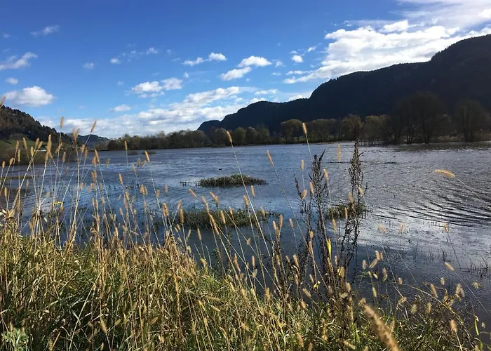 Weg Haus Kmb Seeappartement Am Ossiacher See, Hallenbad, Skiarena Gerlitzen Tschoran
