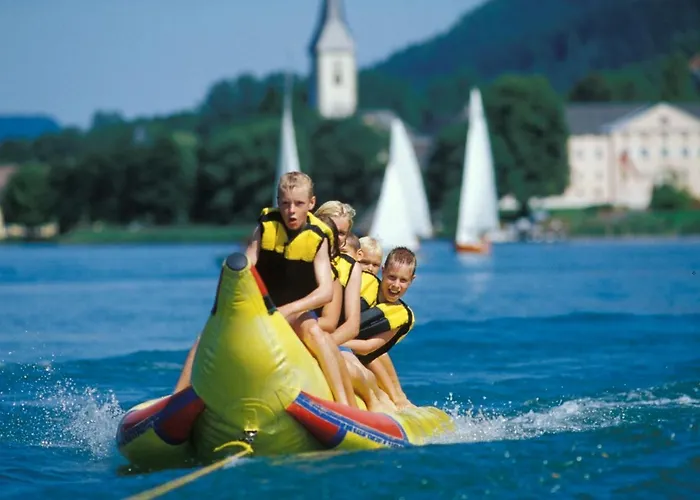 Weg Haus Kmb Seeappartement Am Ossiacher See, Hallenbad, Skiarena Gerlitzen